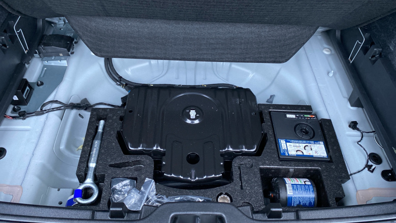 Volvo XC40 2.0 B3P Plus Black Edition 5dr Auto Petrol Estate